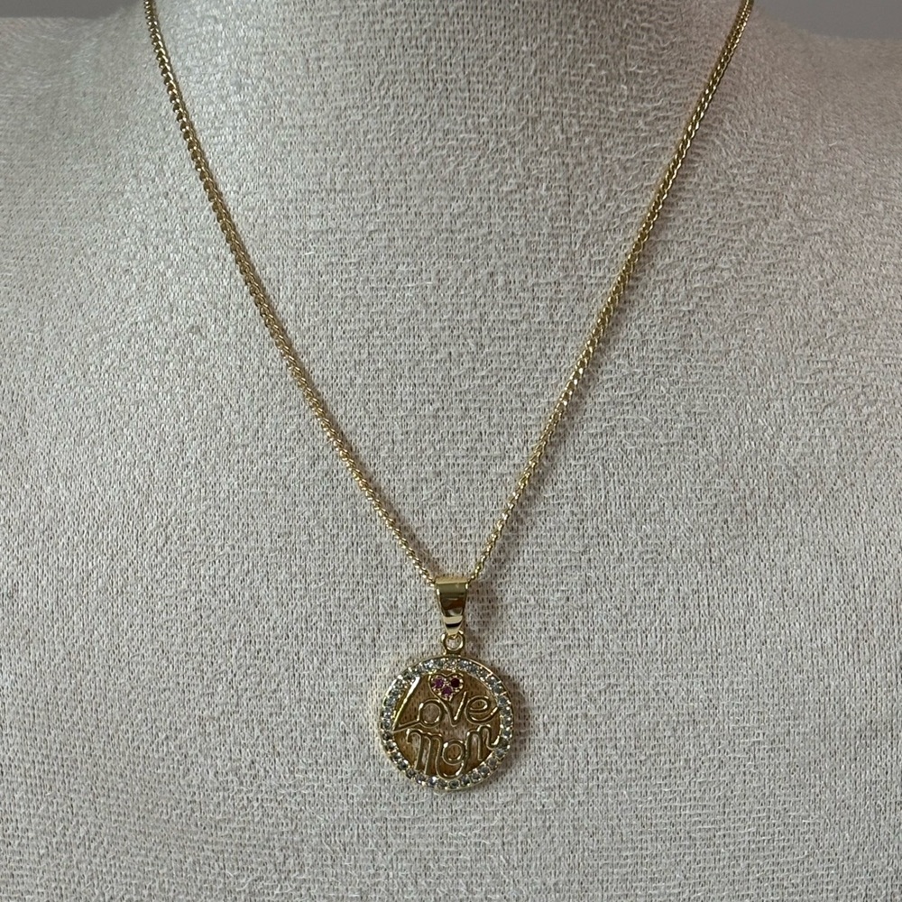 NEW Elegant 1” Pink White CZ 🩷 LOVE MOM Pendant 18k Gold Filled Necklace - Picture 4 of 4